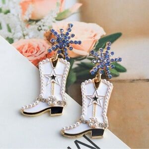 🤠 Awesome Large Faux Pearl Star Cowboy Stud Earrings 🤠